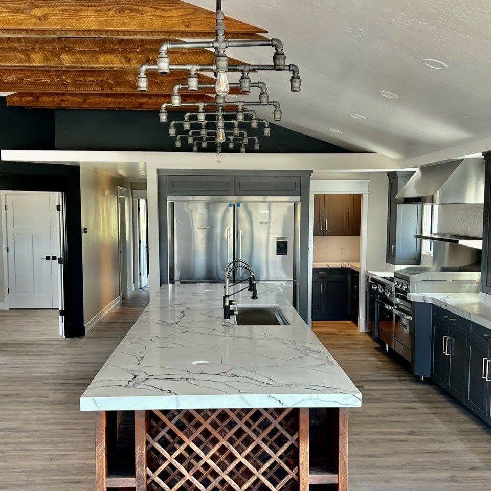 Grand Ladder Industrial Steel Pipe Chandelier - Vintage Electric Supply